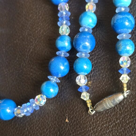 Vintage blue stone & crystal bead necklace (Lapiz lazuli?) - Picture 3 of 8